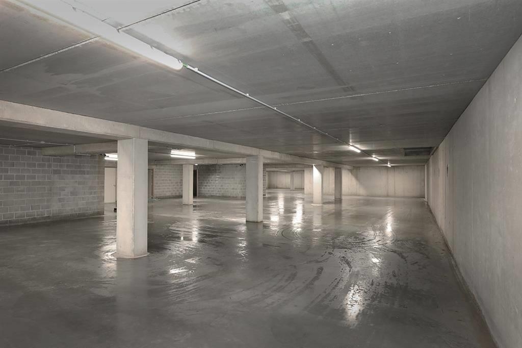 Parking te  koop in Hoeselt 3730 15000.00€  slaapkamers m² - Zoekertje 1361843