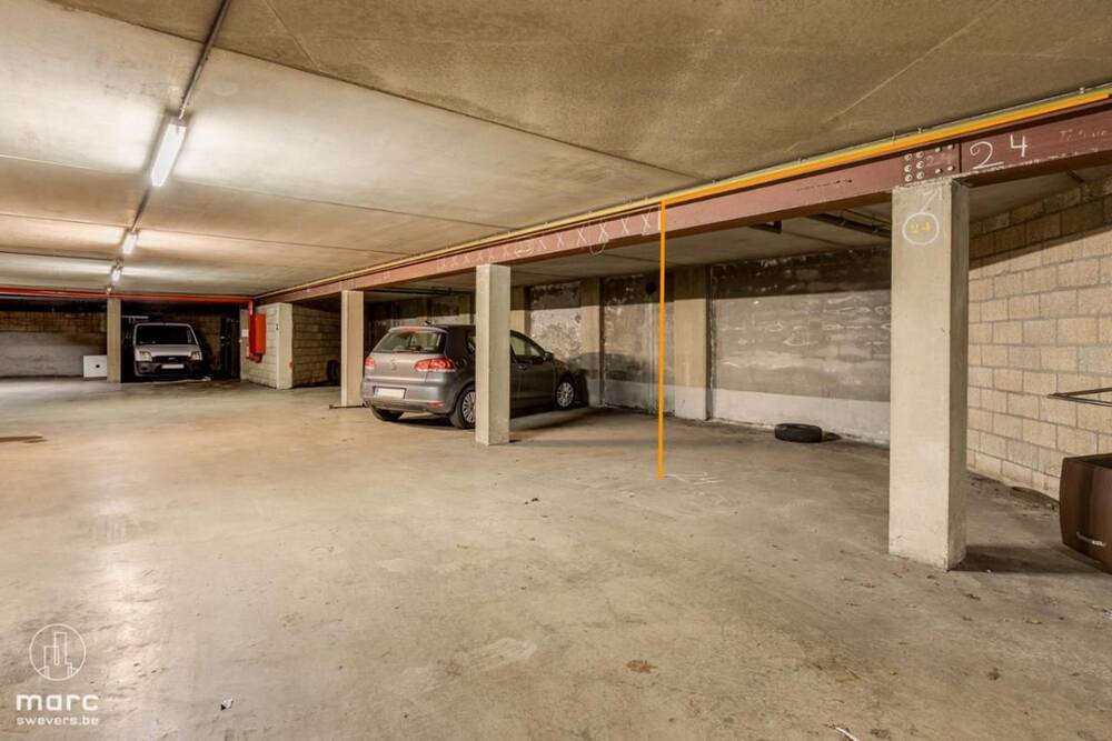 Parking & garage te  koop in Houthalen-Helchteren 3530 13000.00€  slaapkamers m² - Zoekertje 113912