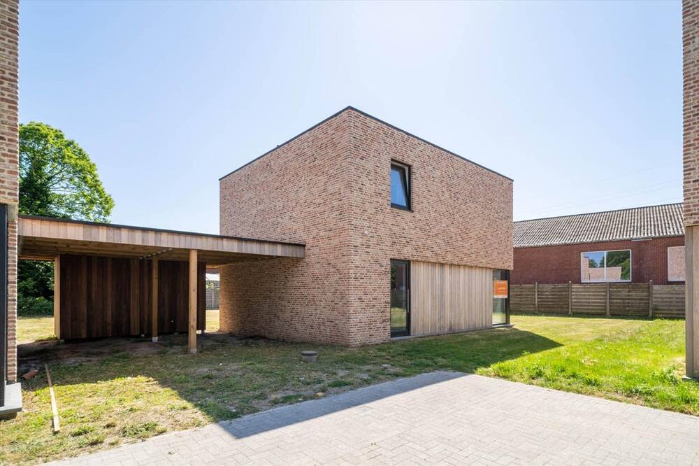 Huis te  koop in Overpelt 3900 397000.00€ 3 slaapkamers m² - Zoekertje 6511