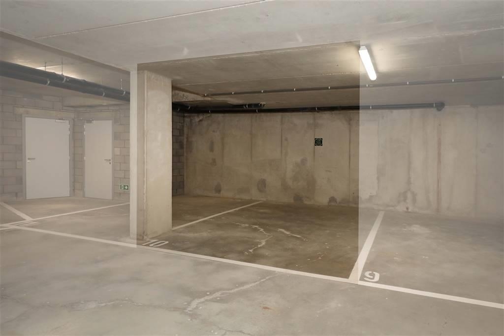 Parking te  koop in Bilzen 3740 10000.00€  slaapkamers m² - Zoekertje 1363902