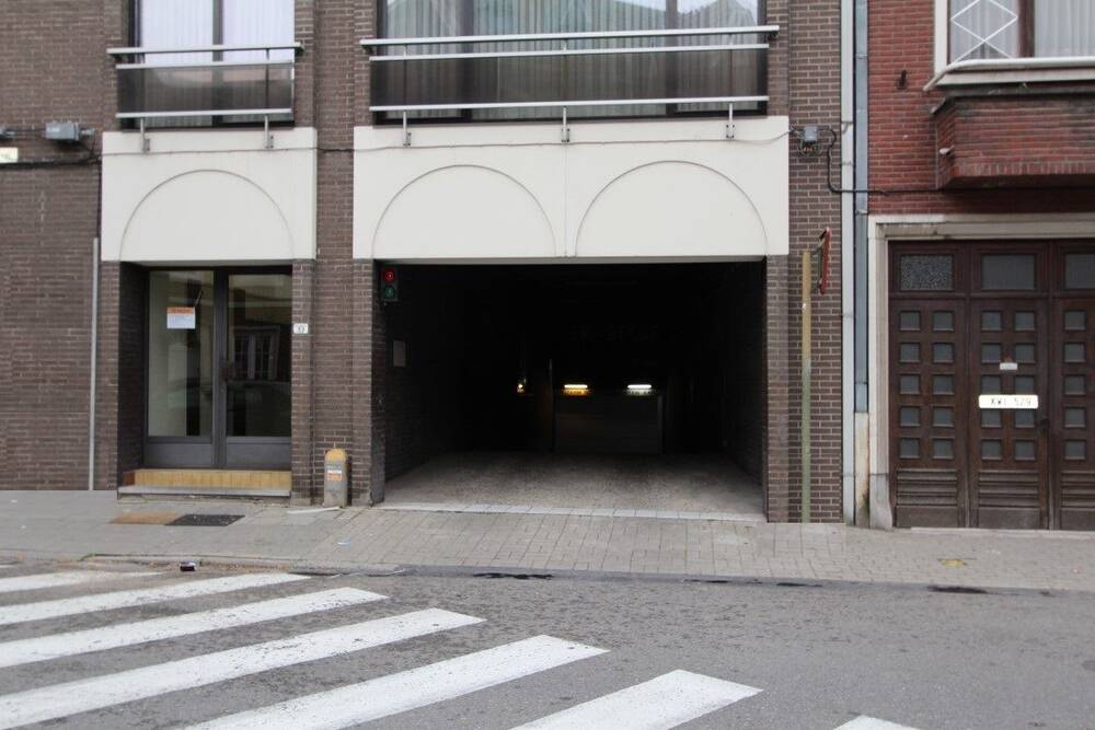 Parking & garage te  huur in Sint-Truiden 3800 65.00€  slaapkamers m² - Zoekertje 8252