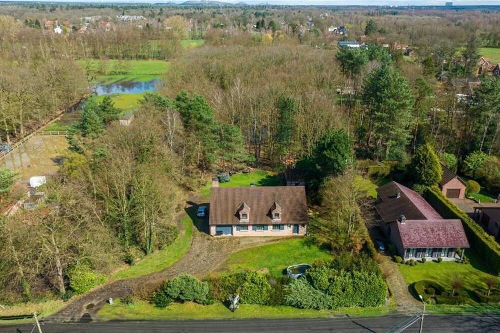 Villa te  koop in Hasselt 3500 849000.00€ 5 slaapkamers m² - Zoekertje 902861