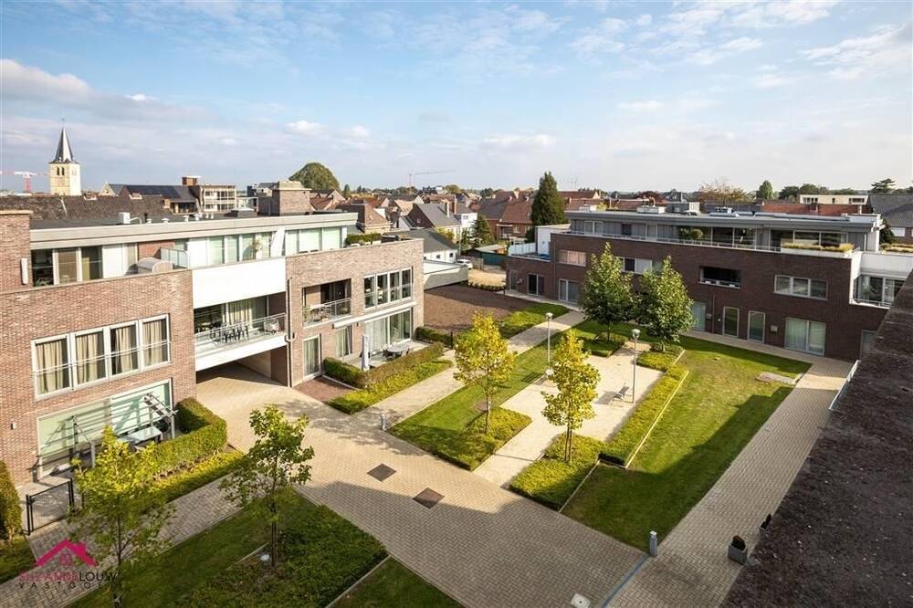 Parking & garage te  koop in Bree 3960 15000.00€  slaapkamers m² - Zoekertje 10466