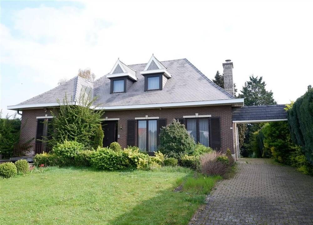 Villa te  koop in Gelinden 3800 325000.00€ 3 slaapkamers 264.00m² - Zoekertje 10088