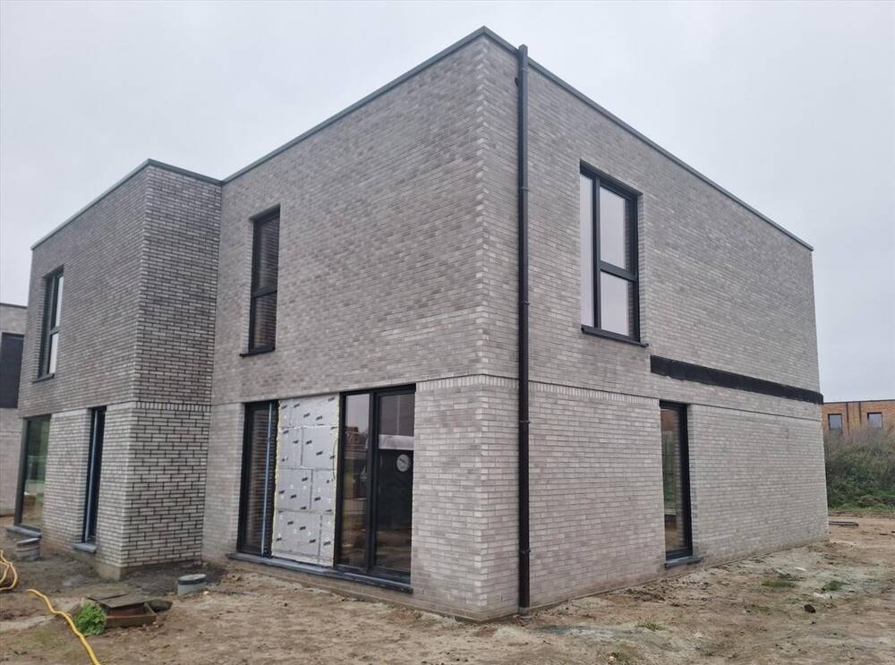 Huis te  koop in Lanaken 3620 325000.00€ 3 slaapkamers m² - Zoekertje 1336717
