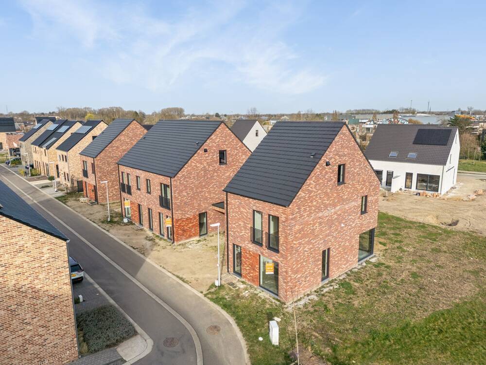 Huis te in Maaseik 3680 358000.00€ 3 slaapkamers m² - Zoekertje 19045