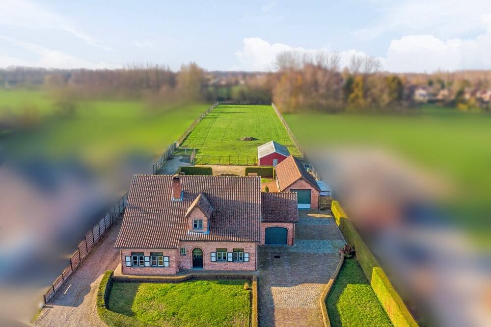 Villa te  koop in Neerpelt 3910 649000.00€ 5 slaapkamers 265.00m² - Zoekertje 1211653