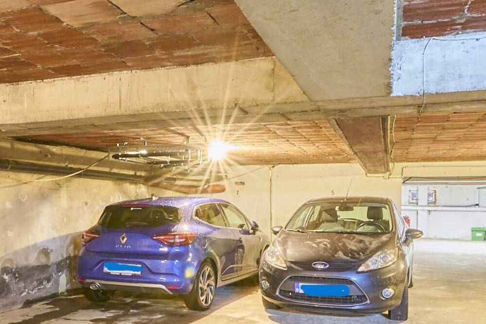 Parking & garage te  koop in Hasselt 3500 28000.00€  slaapkamers m² - Zoekertje 1234055