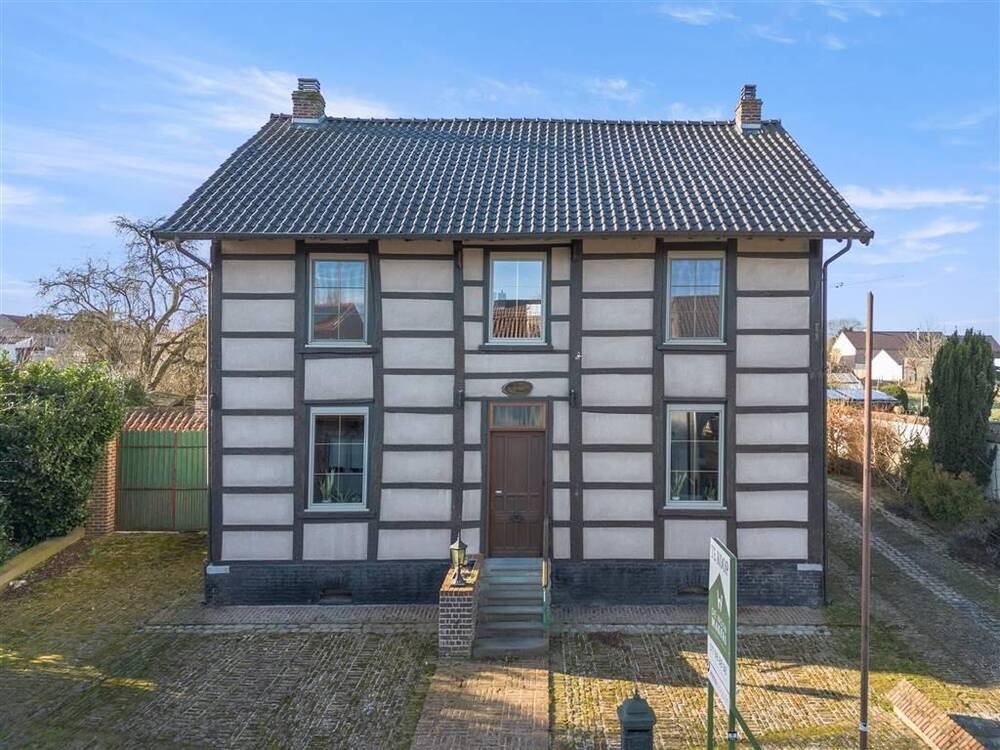 Huis te  koop in Mechelen-Bovelingen 3870 379000.00€ 3 slaapkamers 281.00m² - Zoekertje 1357396