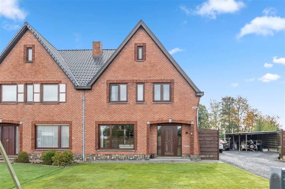 Huis te  koop in Nieuwerkerken 3850 329000.00€ 3 slaapkamers 179.00m² - Zoekertje 1305950