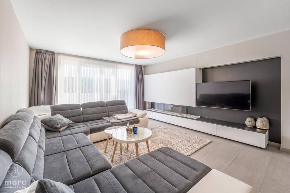 Appartement te  koop in Heusden-Zolder 3550 299000.00€ 3 slaapkamers 120.00m² - Zoekertje 1326157