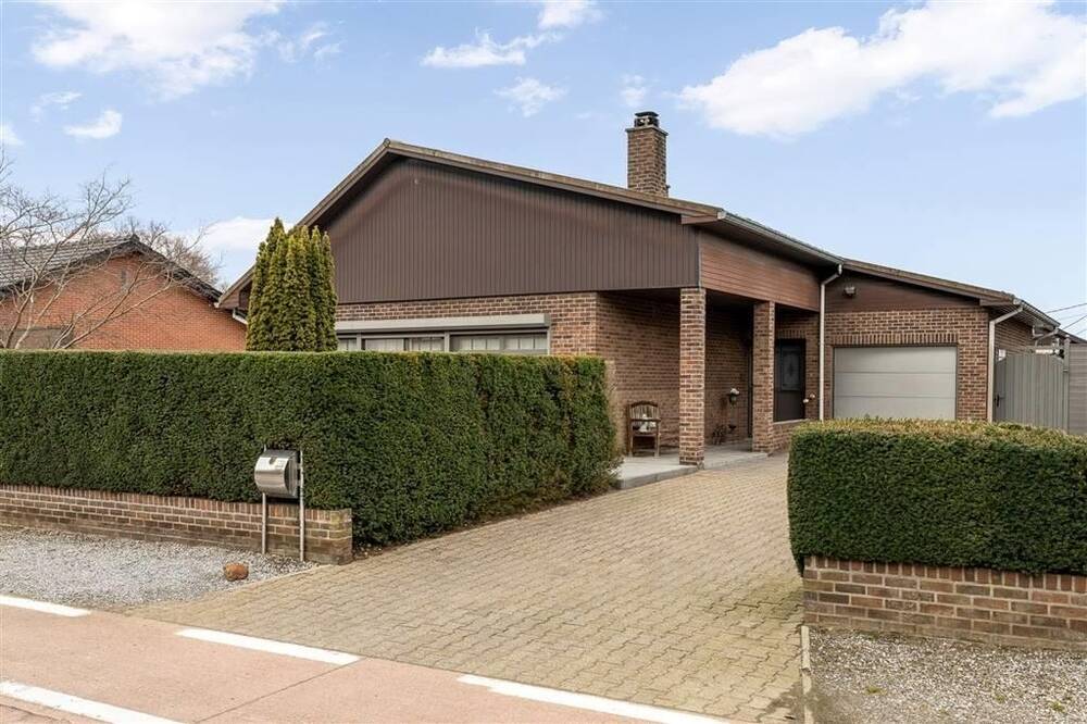 Huis te  koop in Beringen 3580 349000.00€ 5 slaapkamers 235.00m² - Zoekertje 1333184