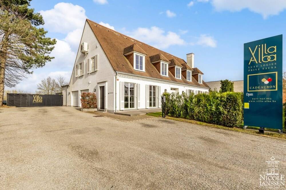 Villa te  koop in Beverst 3740 0.00€ 8 slaapkamers 493.00m² - Zoekertje 1360193