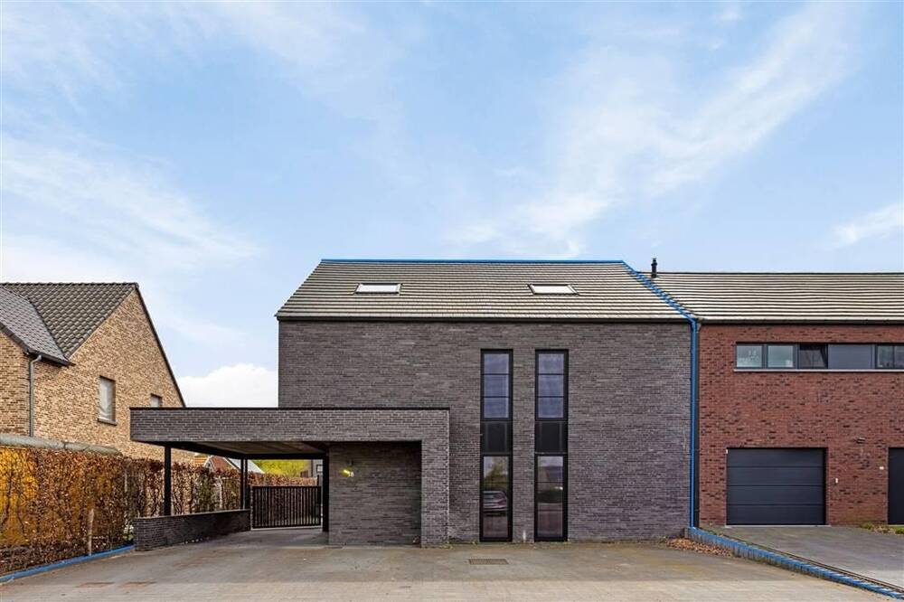 Huis te  koop in Heusden-Zolder 3550 670000.00€ 4 slaapkamers 330.00m² - Zoekertje 1382123
