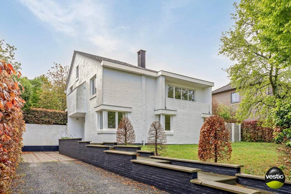 Huis te  koop in Bilzen 3740 550000.00€ 4 slaapkamers 200.00m² - Zoekertje 1384704