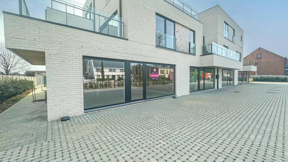 Handelszaak te  koop in Heusden-Zolder 3550 132500.00€  slaapkamers 90.40m² - Zoekertje 1384752
