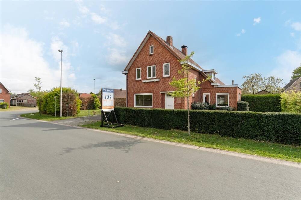 Huis te  koop in Neerpelt 3910 299000.00€ 3 slaapkamers 169.00m² - Zoekertje 1386617