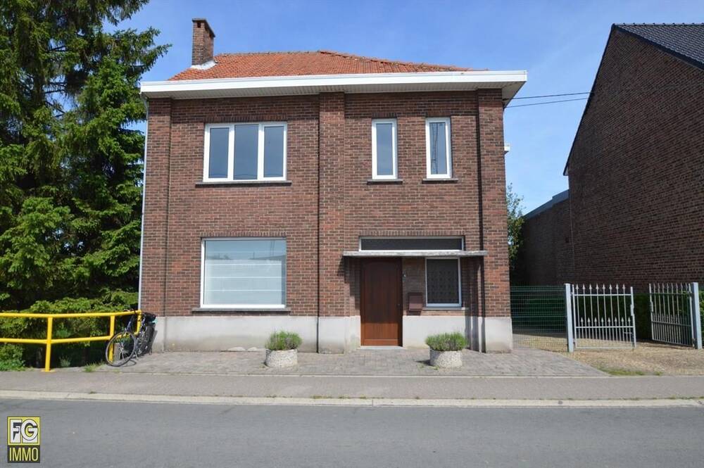 Huis te  huur in Hoeselt 3730 900.00€ 3 slaapkamers 178.00m² - Zoekertje 1390421