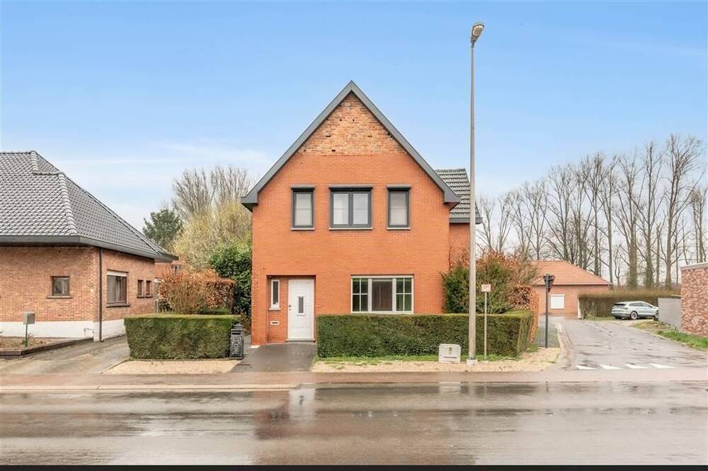 Huis te  koop in Nieuwerkerken 3850 310000.00€ 3 slaapkamers 205.00m² - Zoekertje 1391865