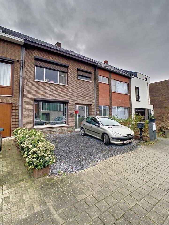 Huis te  huur in Hasselt 3500 995.00€ 2 slaapkamers m² - Zoekertje 1395926