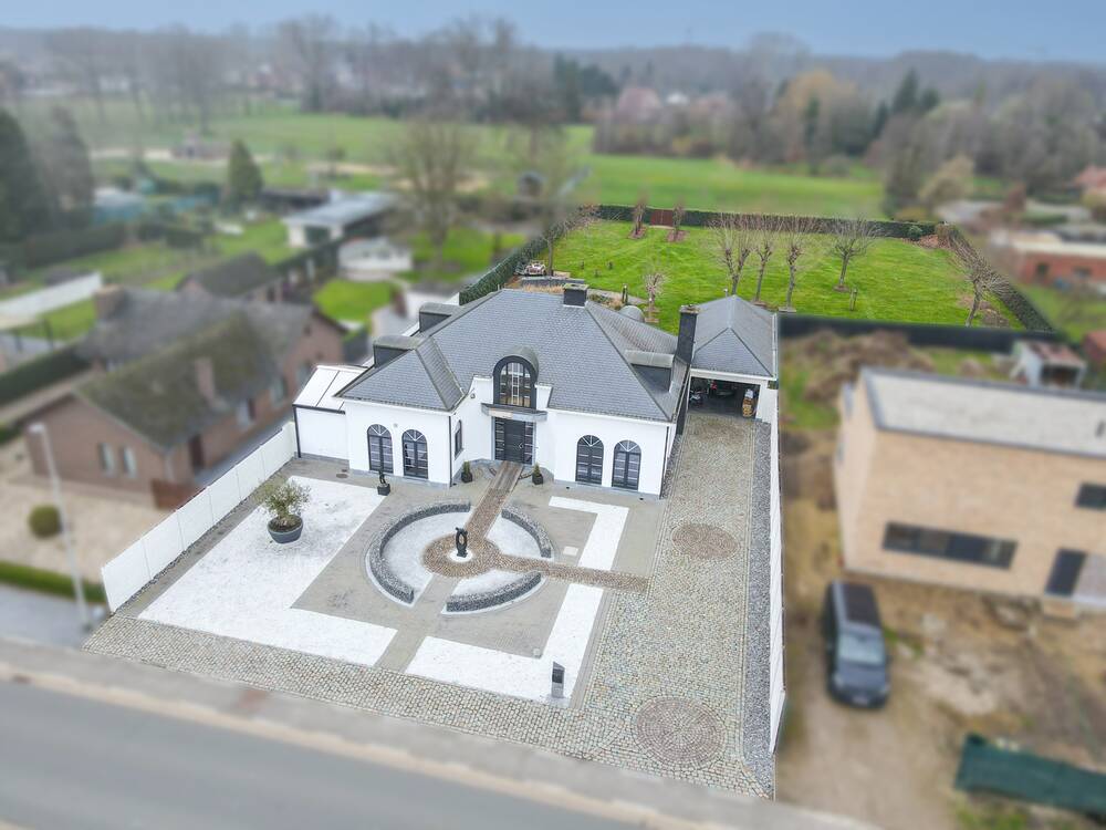 Villa te  koop in Zonhoven 3520 729000.00€ 3 slaapkamers 325.00m² - Zoekertje 1395751