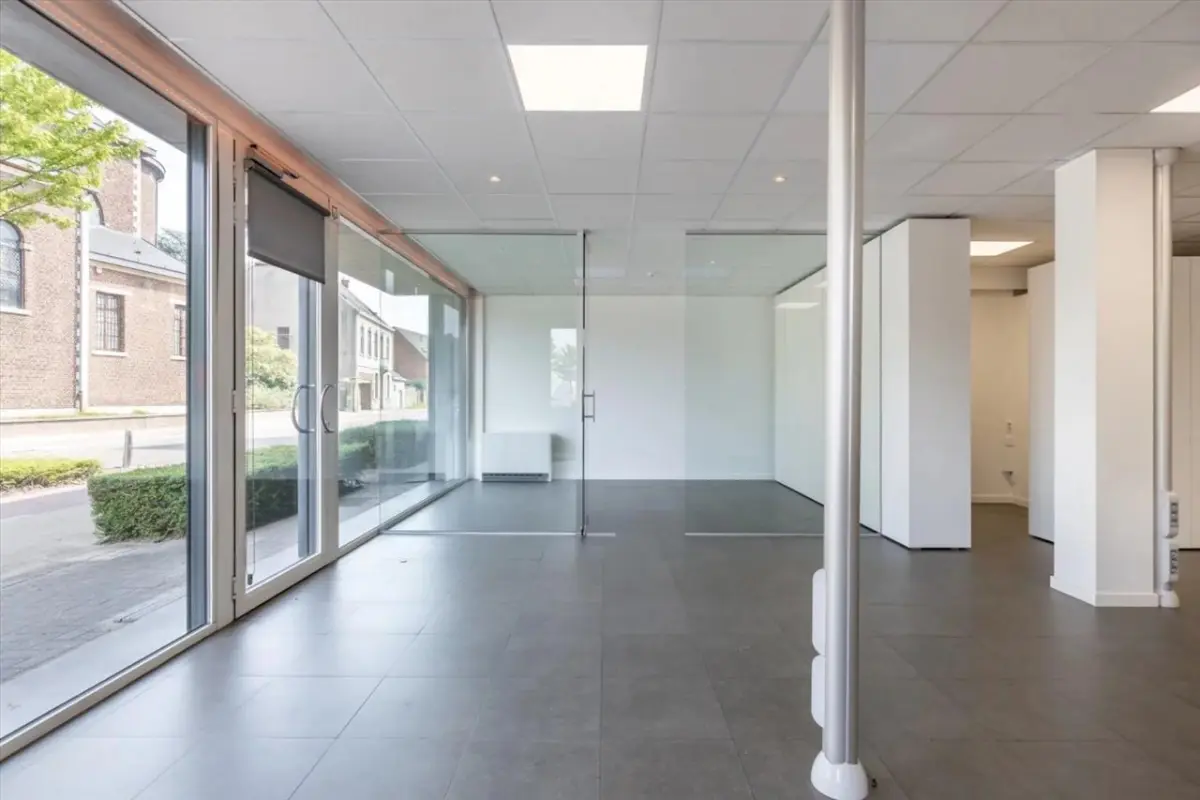 Handelszaak te  koop in Koersel 3582 210000.00€ 0 slaapkamers 107.00m² - Zoekertje 356599