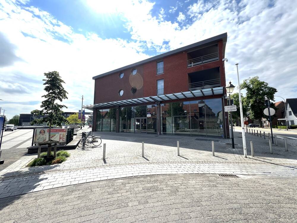 Handelszaak te huur in Maaseik 3680 3514.00€ slaapkamers 451.00m² - Zoekertje 73029