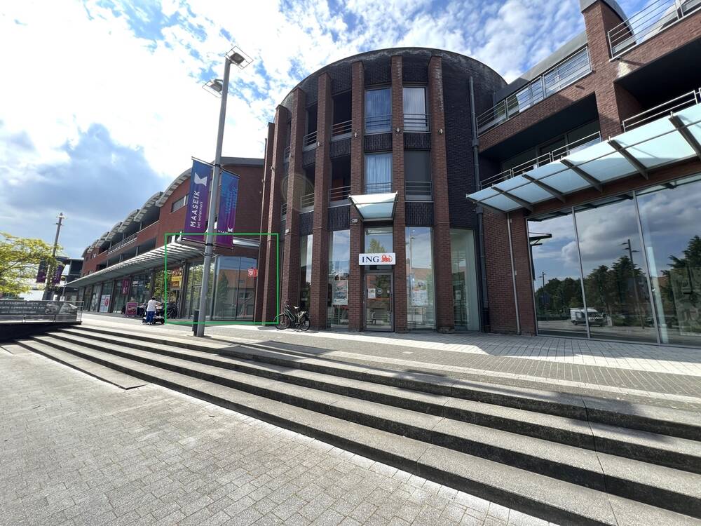 Handelszaak te huur in Maaseik 3680 867.00€ slaapkamers 102.00m² - Zoekertje 73028