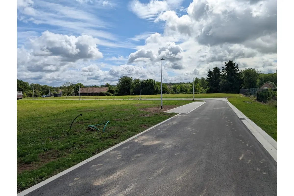 Grond te  koop in Heers 3870 110000.00€  slaapkamers m² - Zoekertje 76771