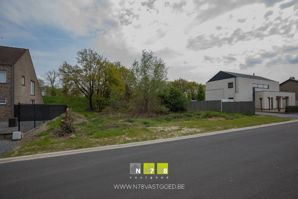 Grond te koop in Maasmechelen 3630 279000.00€ slaapkamers m² - Zoekertje 152789