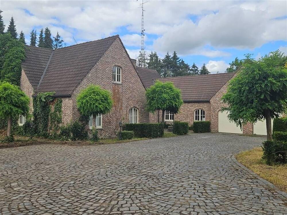 Huis te koop in Zutendaal 3690 595000.00€ 4 slaapkamers 416.00m² - Zoekertje 166741