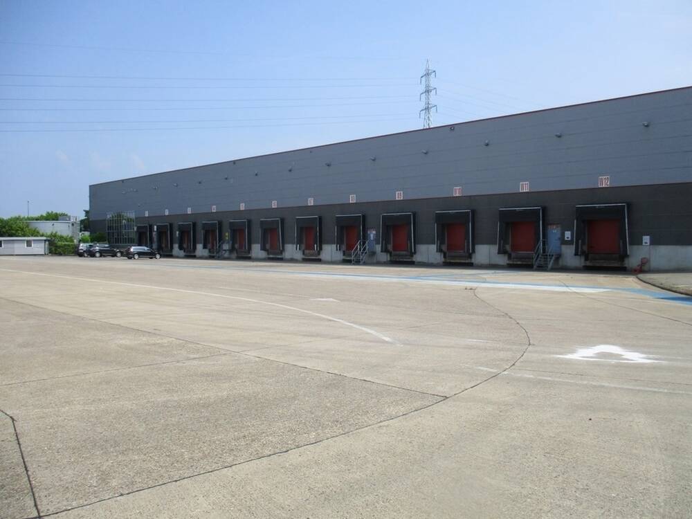 Handelszaak te huur in Maasmechelen 3630 11666.00€ slaapkamers 3500.00m² - Zoekertje 197135