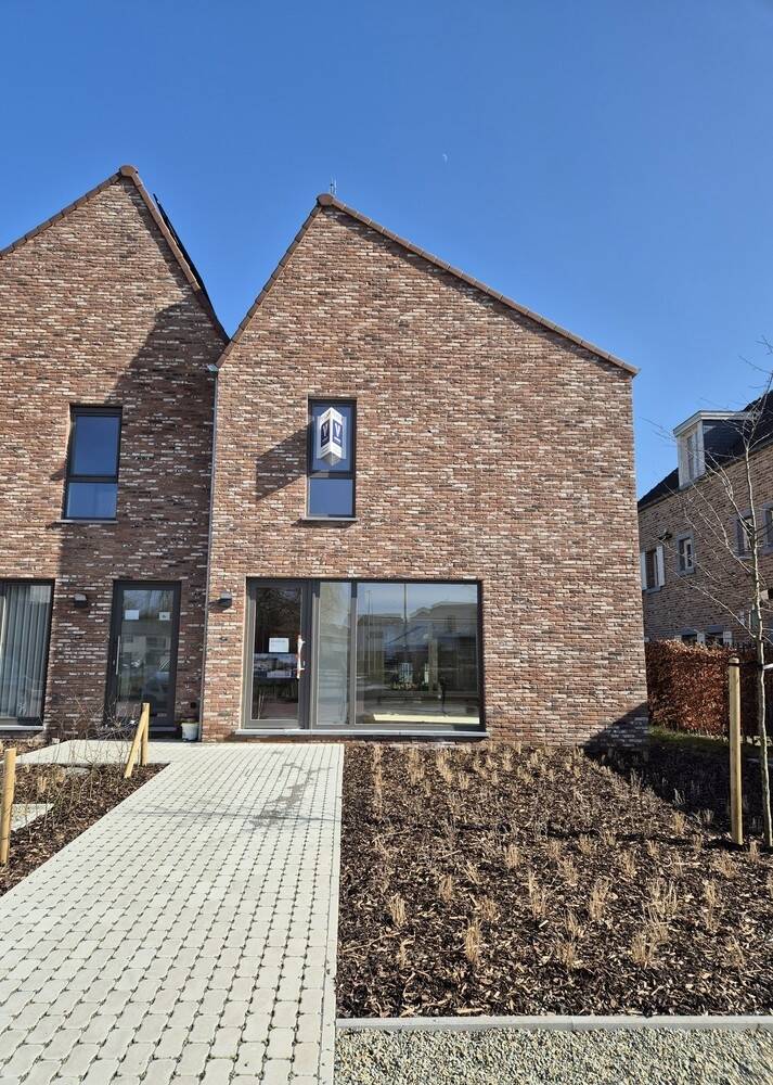 Huis te  koop in Wellen 3830 332000.00€ 3 slaapkamers 135.92m² - Zoekertje 204227