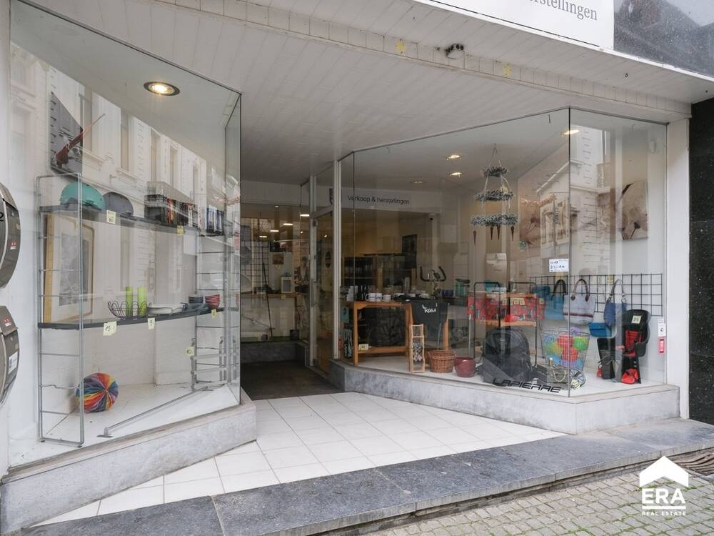Handelszaak te koop in Tongeren 3700 185000.00€ 2 slaapkamers 176.00m² - Zoekertje 242410