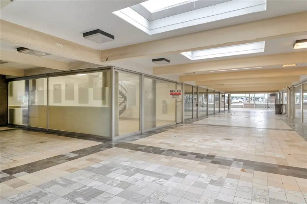 Handelszaak te  huur in Genk 3600 400.00€  slaapkamers 96.00m² - Zoekertje 732947