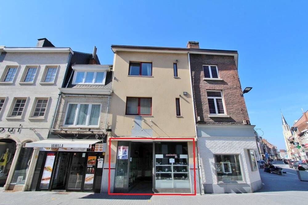Handelszaak te huur in Sint-Truiden 3800 890.00€ slaapkamers m² - Zoekertje 312670