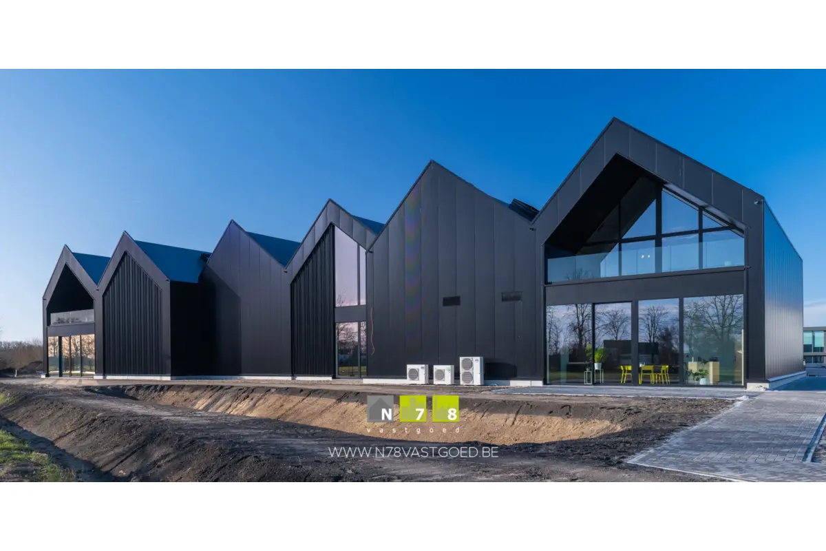 Appartementsgebouw te  koop in Dilsen-Stokkem 3650 445000.00€  slaapkamers 307.00m² - Zoekertje 321003