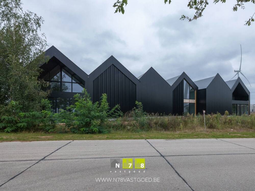 Appartementsgebouw te koop in Dilsen-Stokkem 3650 495000.00€ slaapkamers 351.00m² - Zoekertje 321002