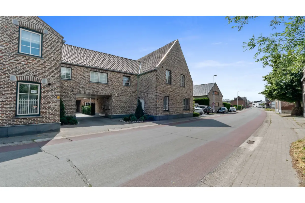 Triplex te  koop in Maasmechelen 3630 370700.00€ 4 slaapkamers 338.00m² - Zoekertje 335674