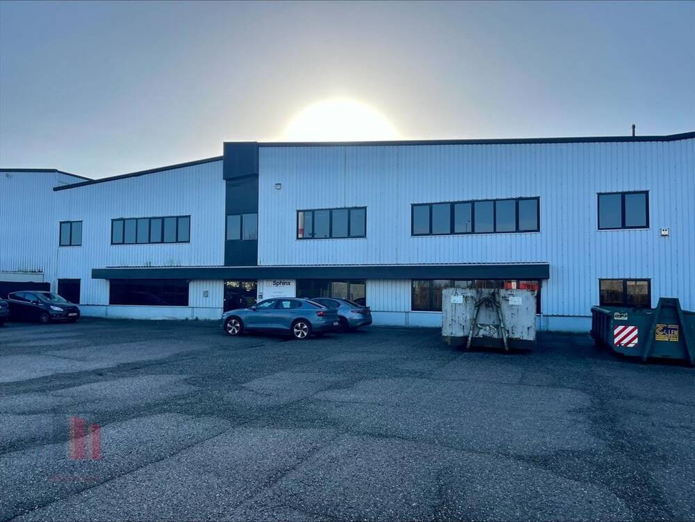 Handelszaak te huur in Maasmechelen 3630 18780.00€ slaapkamers 6735.00m² - Zoekertje 357379