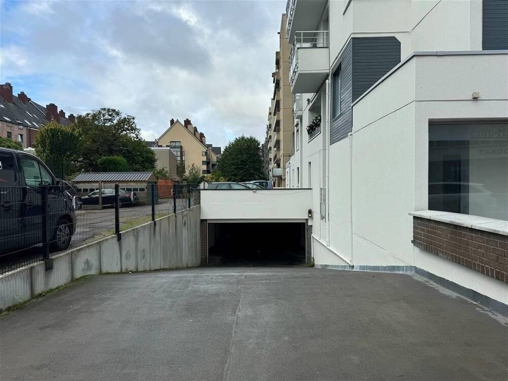 Parking & garage te  huur in Genk 3600 89.00€  slaapkamers m² - Zoekertje 360402