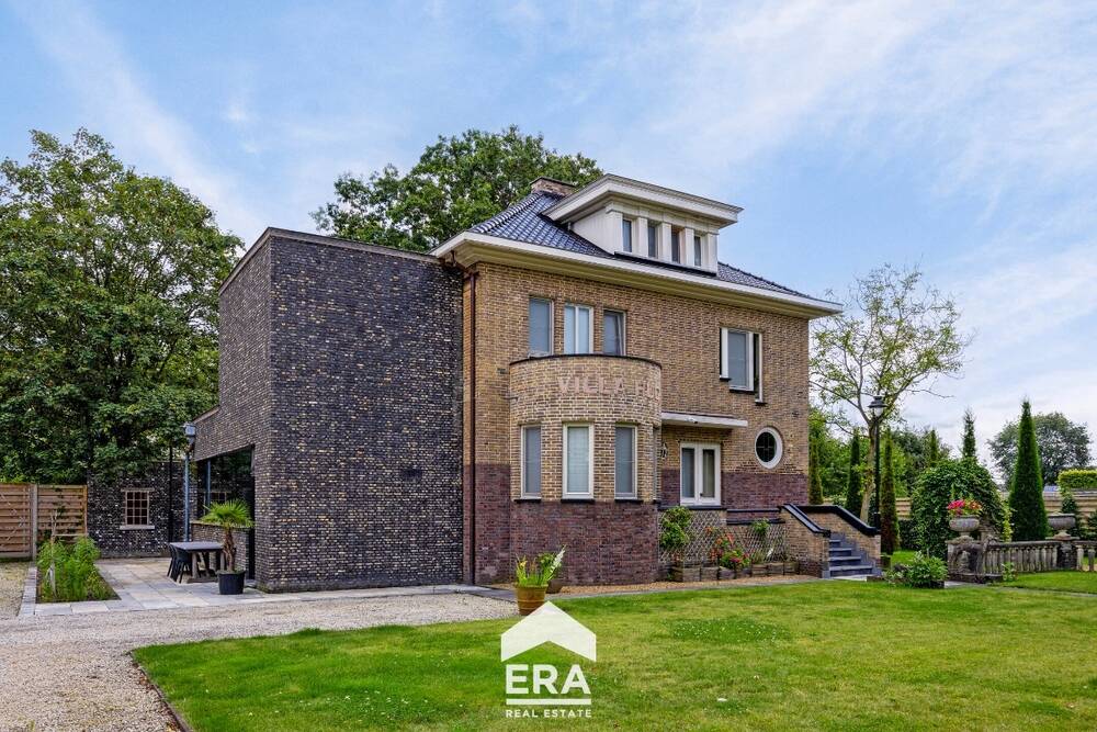 Huis te  koop in Peer 3990 0.00€ 5 slaapkamers 325.00m² - Zoekertje 361879