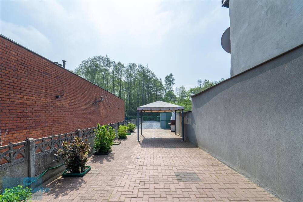 Huis te koop in Genk 3600 365000.00€ slaapkamers 246.00m² - Zoekertje 376558