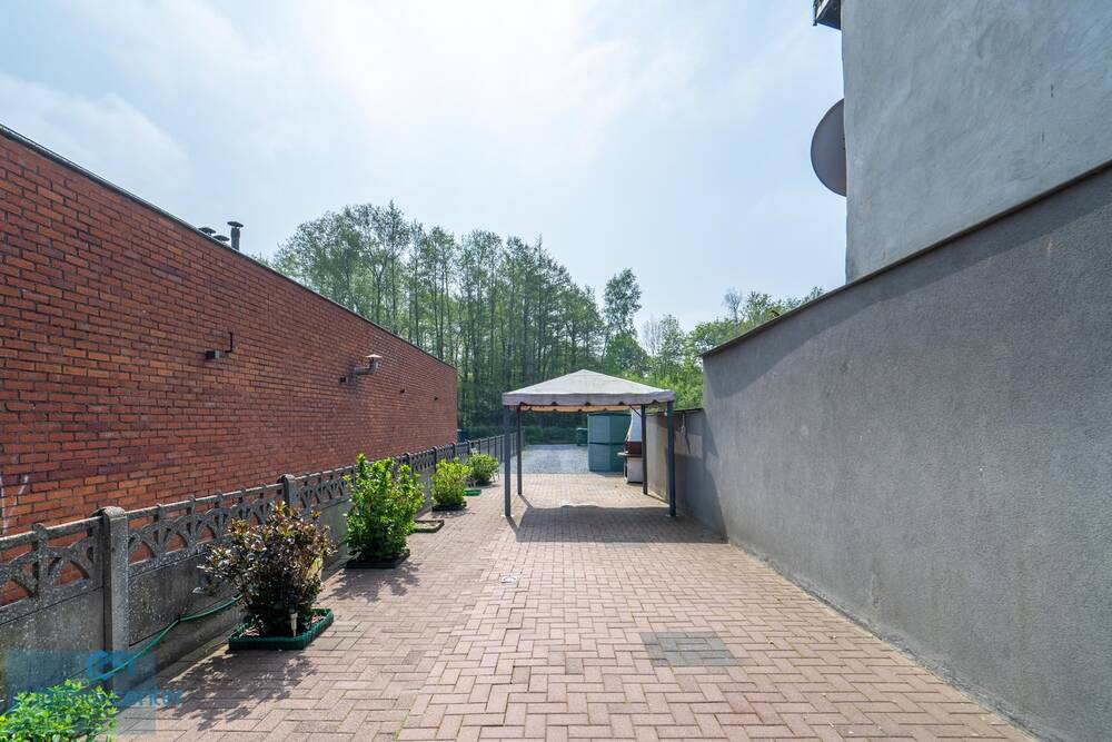 Huis te koop in Genk 3600 365000.00€ slaapkamers 246.00m² - Zoekertje 376558