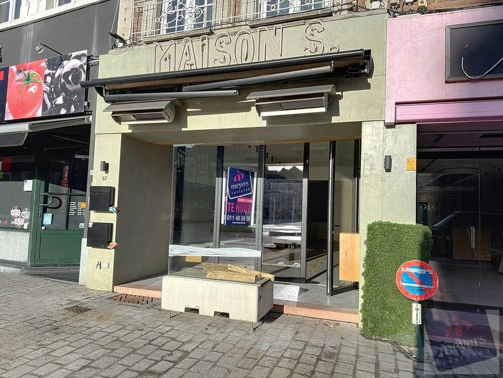 Handelszaak te huur in Sint-Truiden 3800 2000.00€ slaapkamers m² - Zoekertje 379709