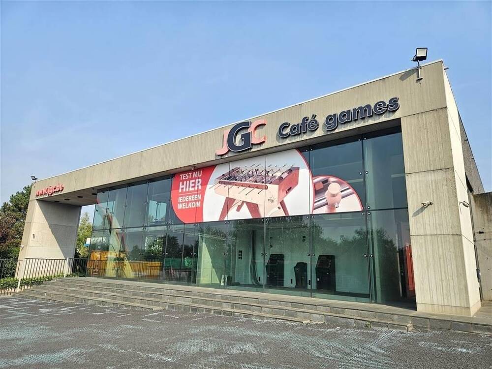 Handelszaak te huur in Genk 3600 17000.00€ slaapkamers 3220.00m² - Zoekertje 382576