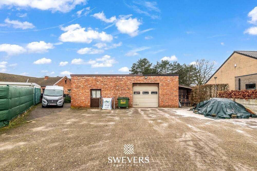 Handelszaak te  koop in Zonhoven 3520 165000.00€  slaapkamers m² - Zoekertje 389833