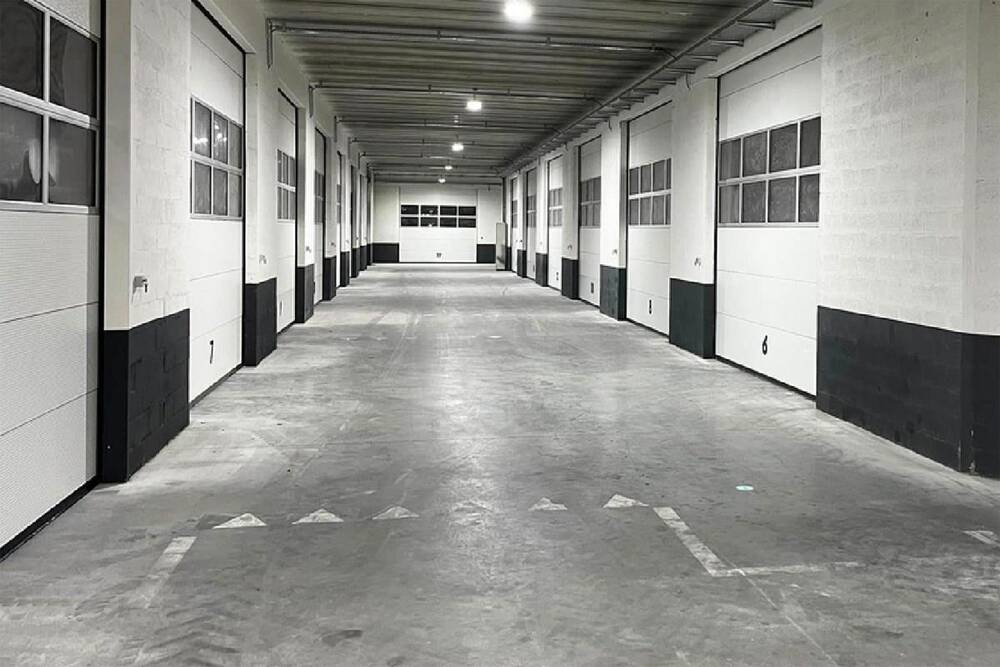 Handelszaak te huur in Hasselt 3500 325.00€ slaapkamers 42.00m² - Zoekertje 397786