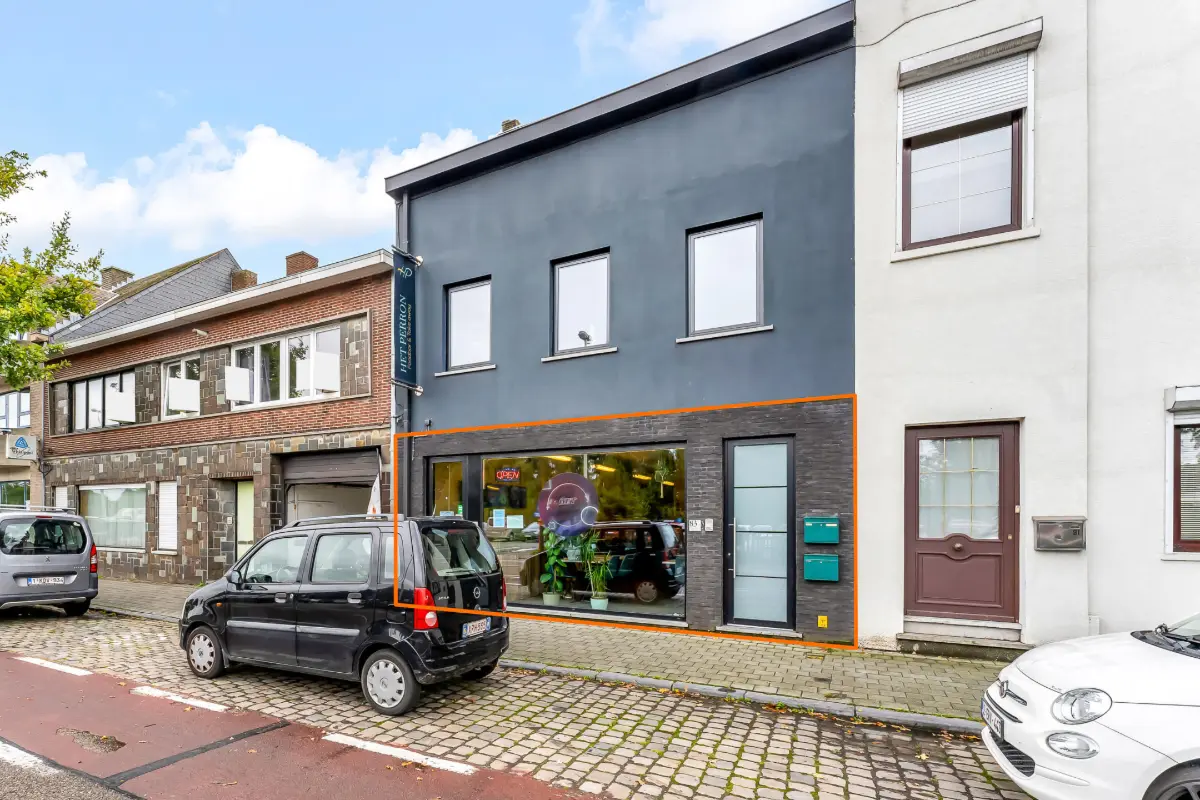 Handelszaak te  koop in Leopoldsburg 3970 199000.00€  slaapkamers 156.00m² - Zoekertje 398051
