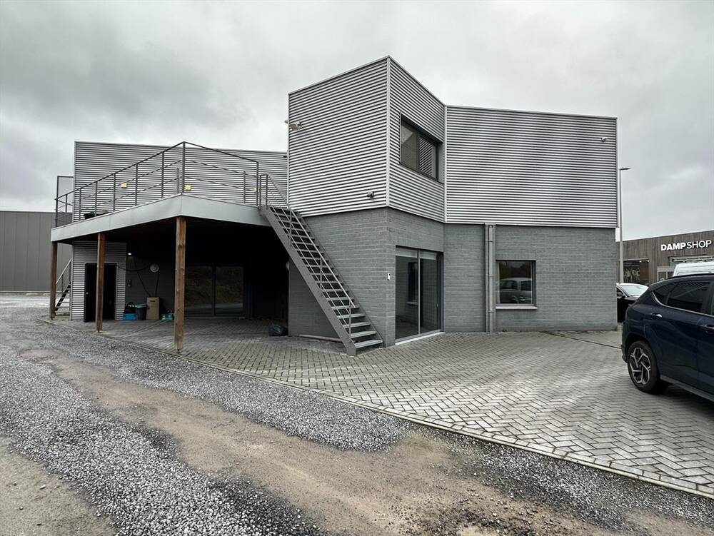 Handelszaak te huur in Hasselt 3500 2670.00€ slaapkamers m² - Zoekertje 408562